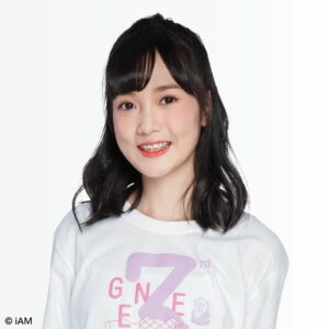DEBUT-YAYEE