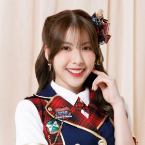 https://www.instagram.com/minmin.bnk48office https://www.instagram.com/minmin.bnk48office