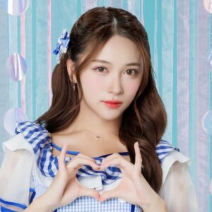 https://www.instagram.com/hoop.bnk48official