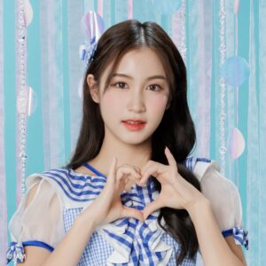 https://www.instagram.com/paeyah.bnk48official