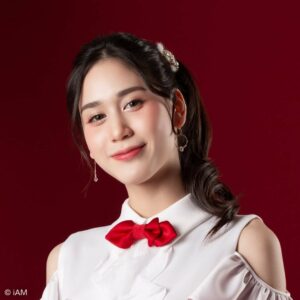 https://www.instagram.com/eve.bnk48official
