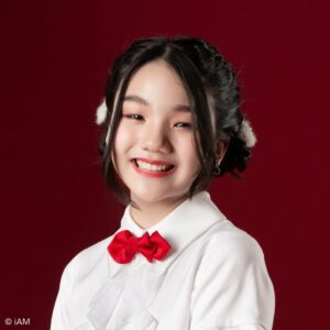 https://www.instagram.com/monet.bnk48official