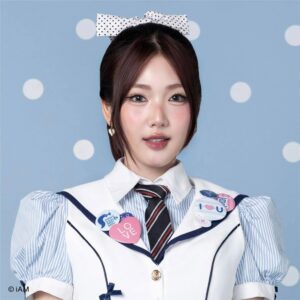 Marine C Ponytail Marine C Ponytail