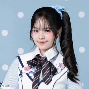 Mail C Ponytail